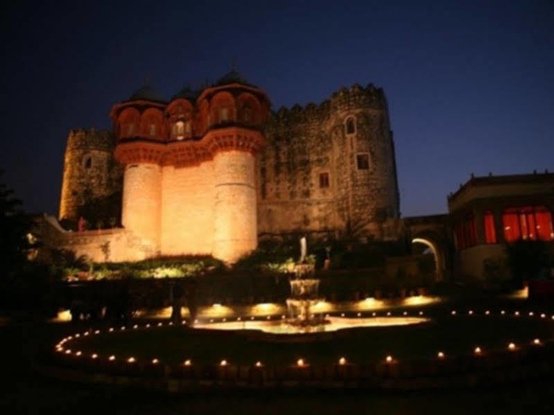 Atulya Fort Khejarla Eksteriør billede
