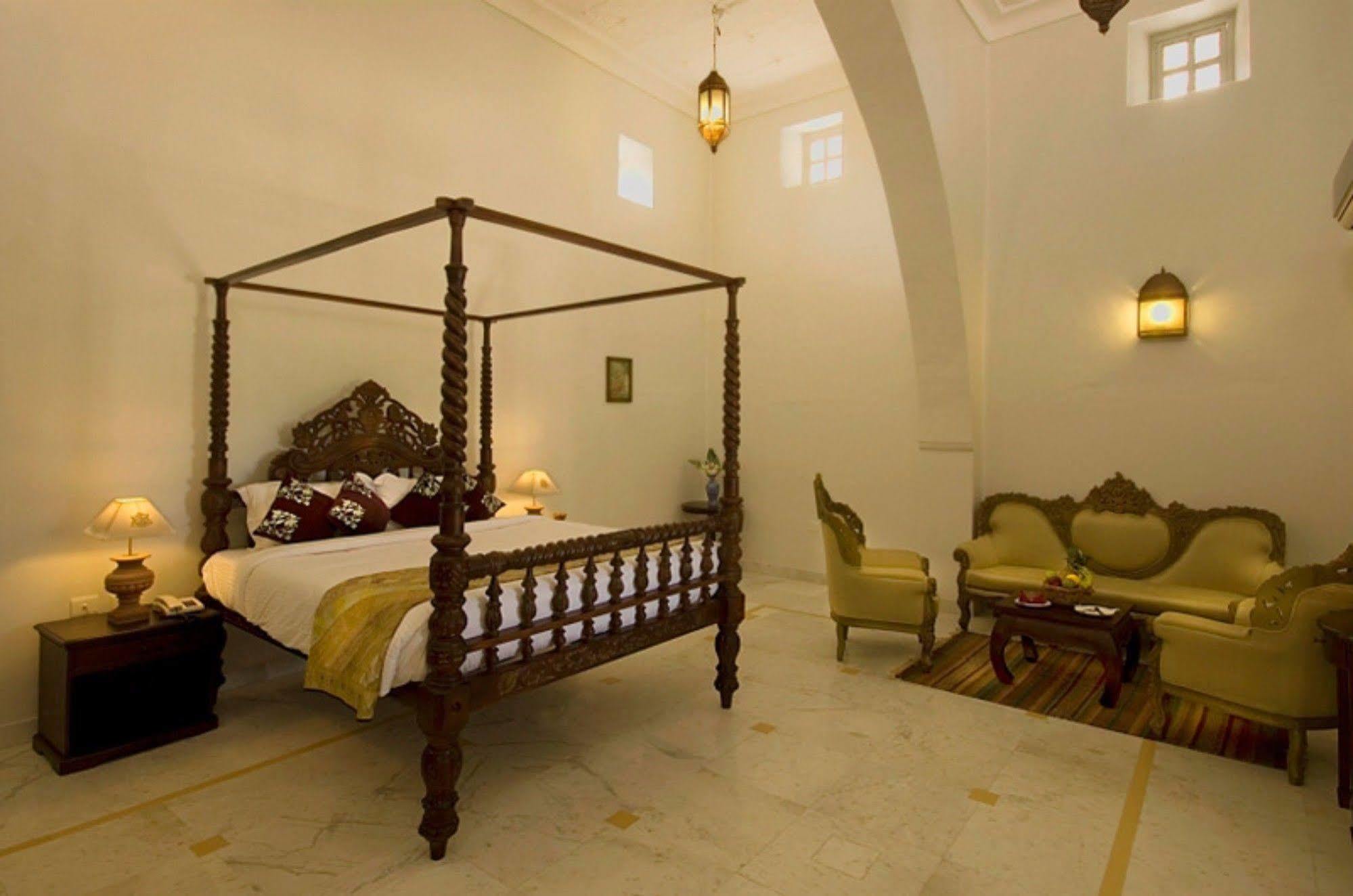 Atulya Fort Khejarla Eksteriør billede