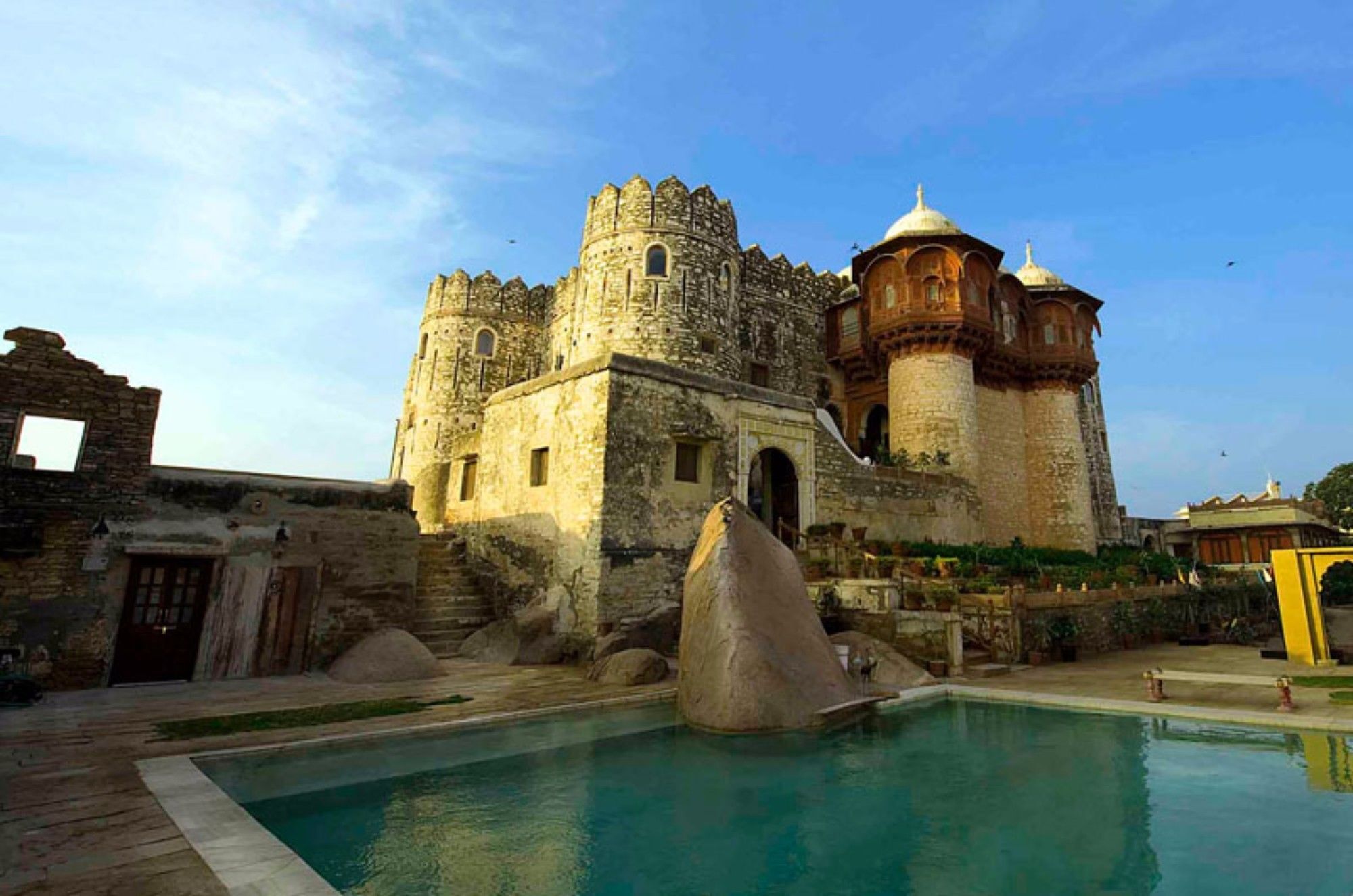 Atulya Fort Khejarla Eksteriør billede